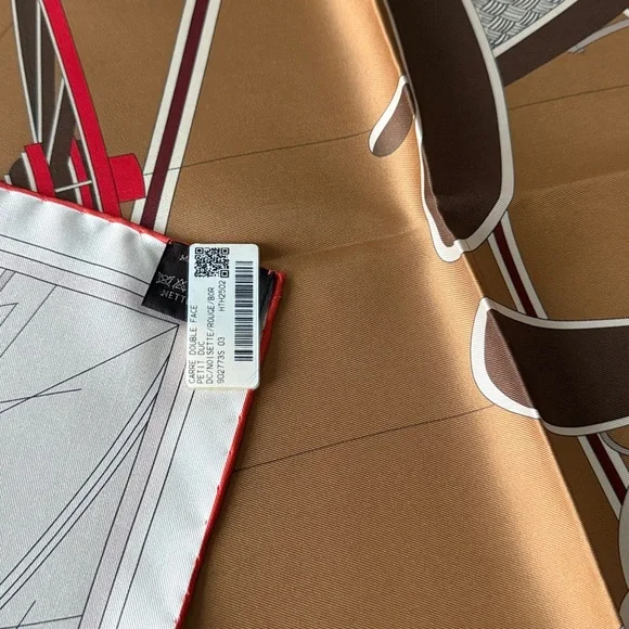 HERMES PETIT DUC DOUBLE FACE SCARF 90 SILK TWILL - Picture 5 of 11